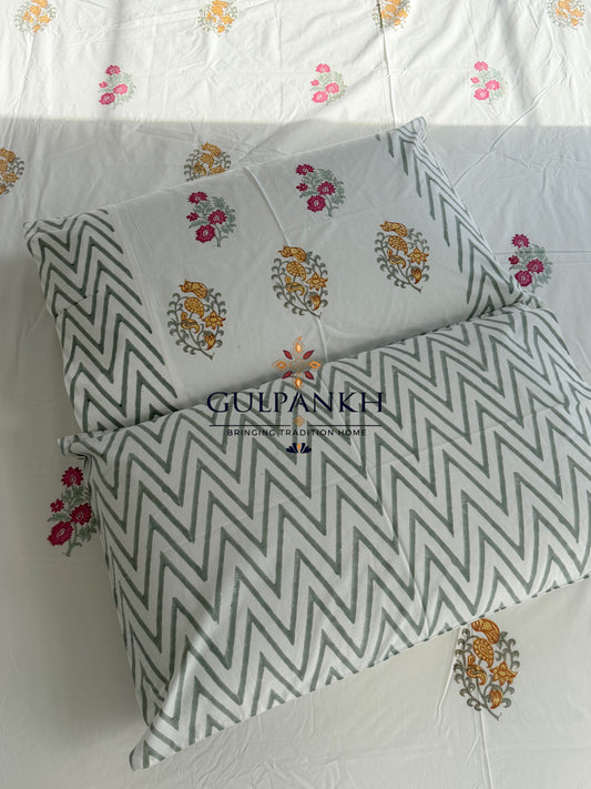 Hand Block Printed 100% Cotton King Fitted Bedsheet - Gulabi Sunehri Vatika | Gulpankh Canada