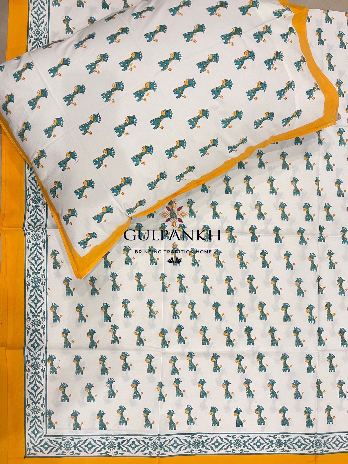 Hand Block Printed Twin Fitted Bedsheet - Little Giraffe | Gulpankh Canada